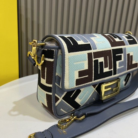 Fendi Baguette Women Bag M16584