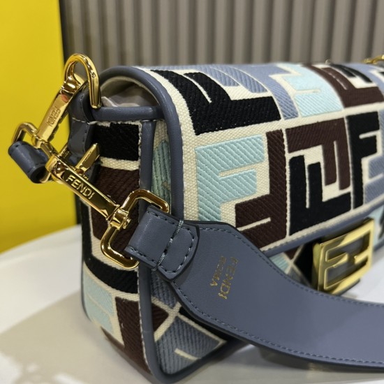 Fendi Baguette Women Bag M16584