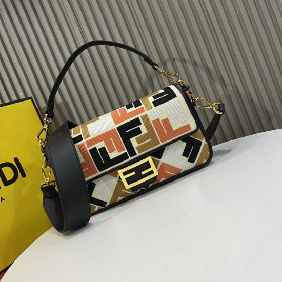 Fendi Baguette Women Bag M18954