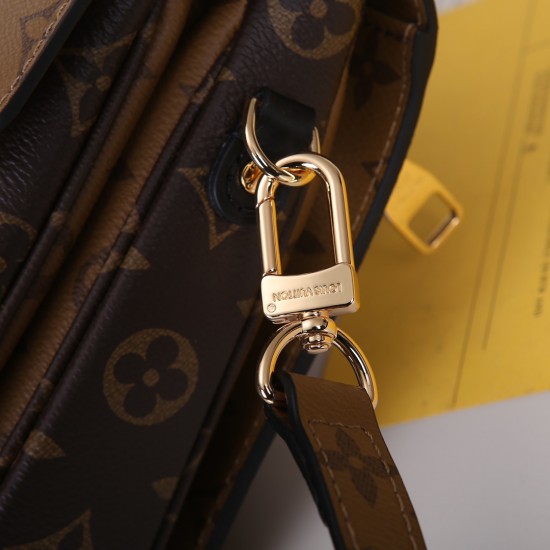 Louis Vuitton Reverse Pochette Métis M44876